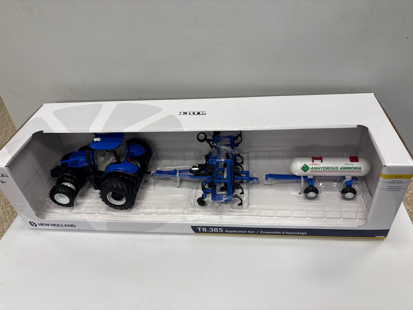 New Holland T8.385 Applicator Set 1/32