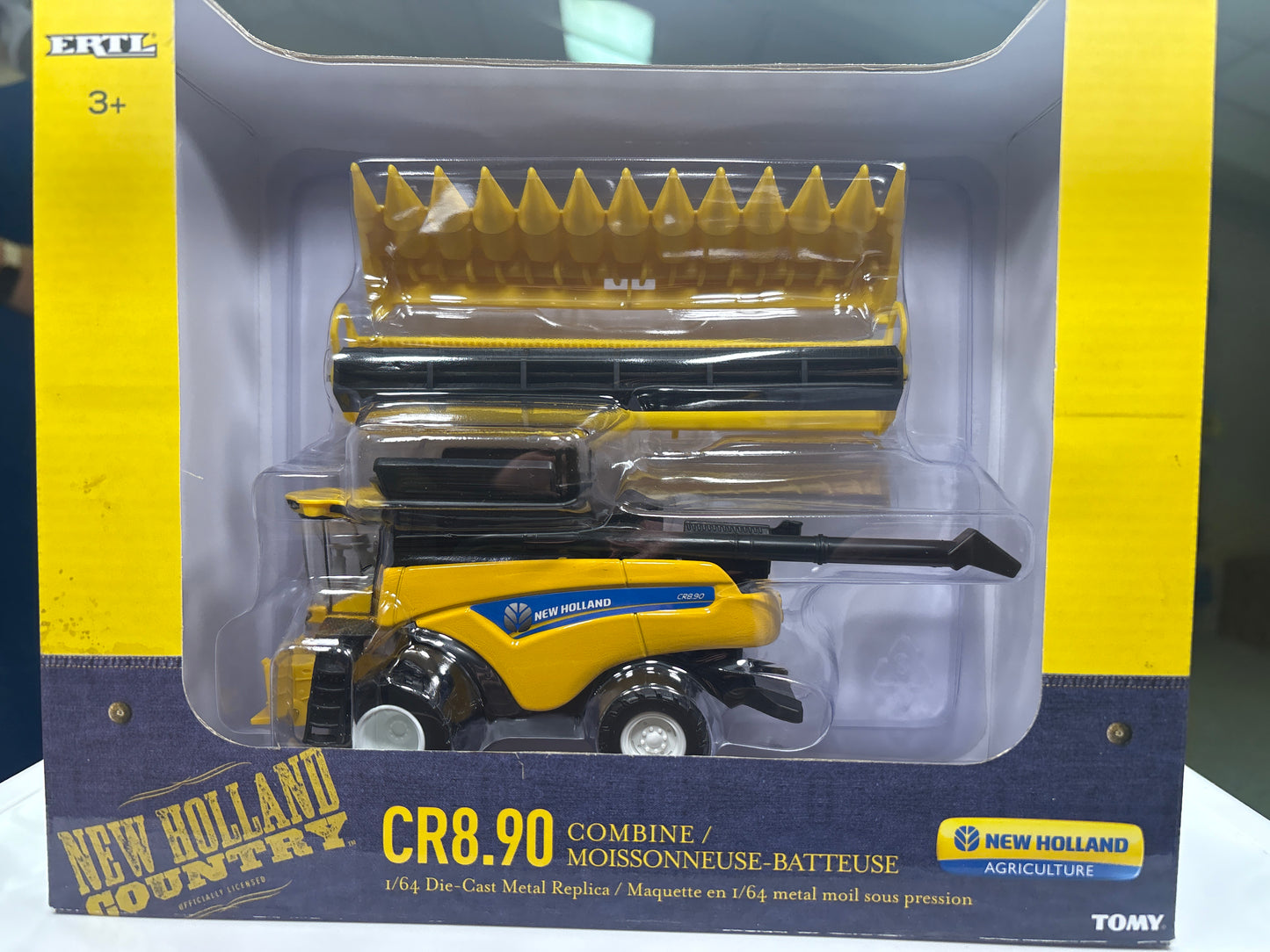 New Holland CR8.90 Combine