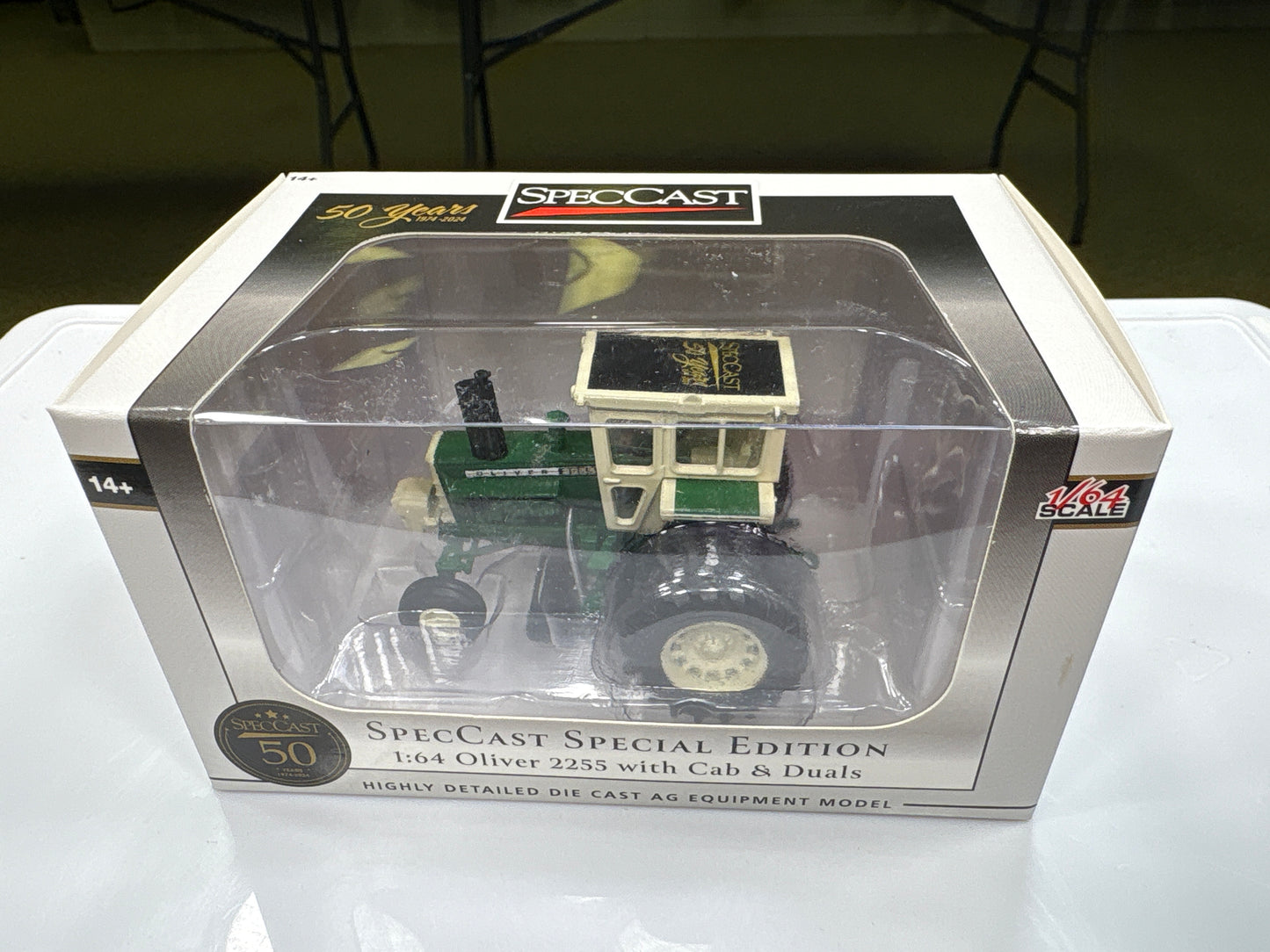 Oliver 2255 w/Cab and Duals