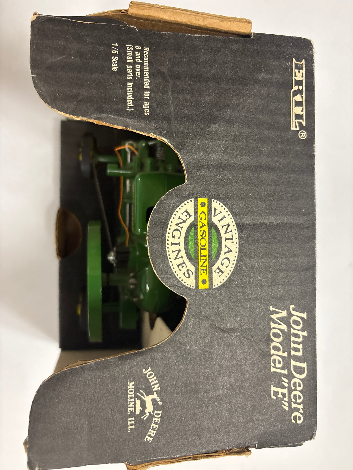 John Deere Model “E“ gasoline engine 1/6 scale