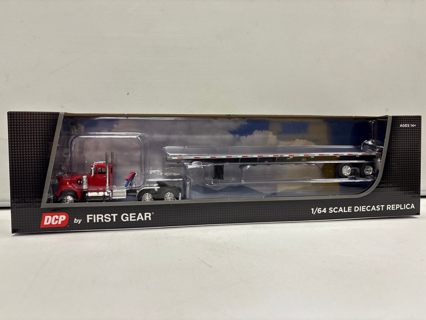 White Western Star 4900 Day Cab & flatbed Trailer 60-2093