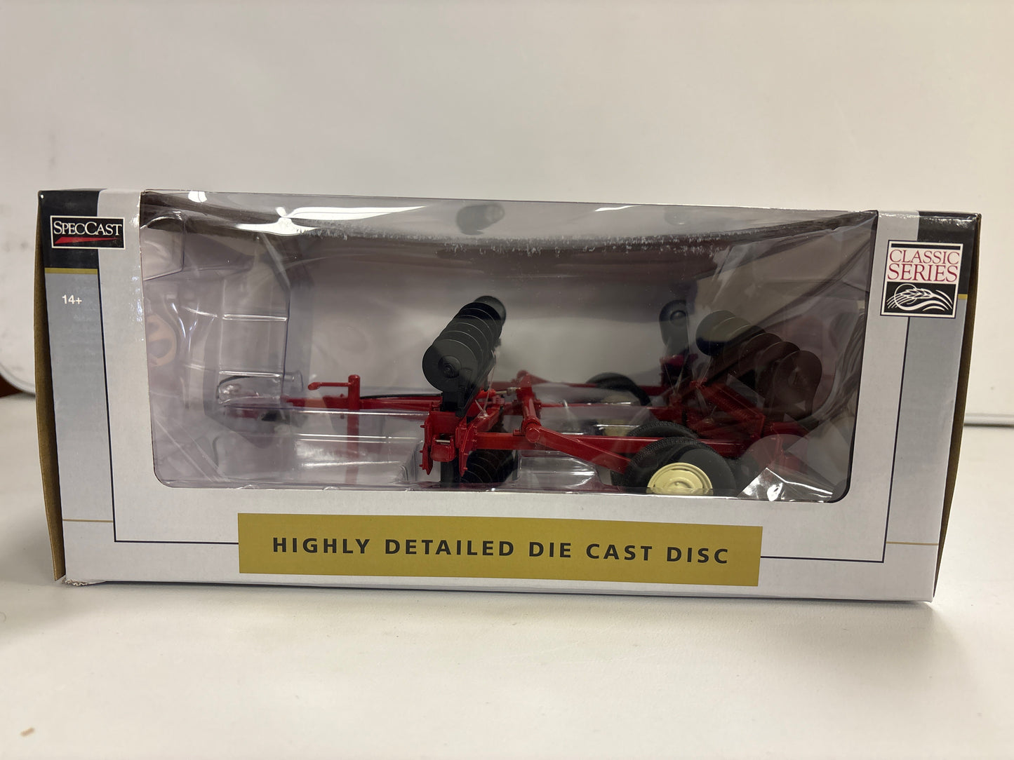 Highly detailed die cast disc