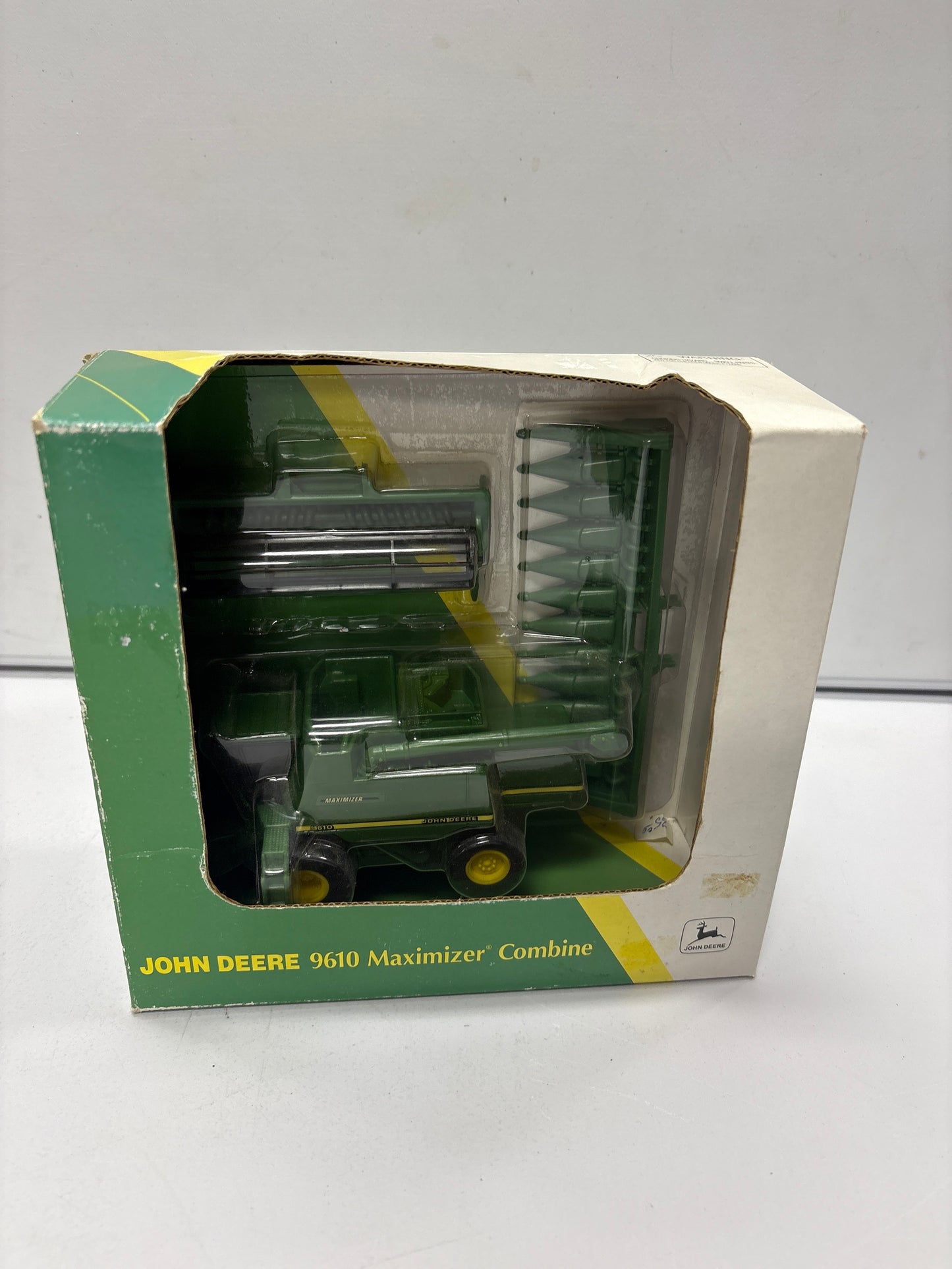 John Deere 9610 Maximizer Combine