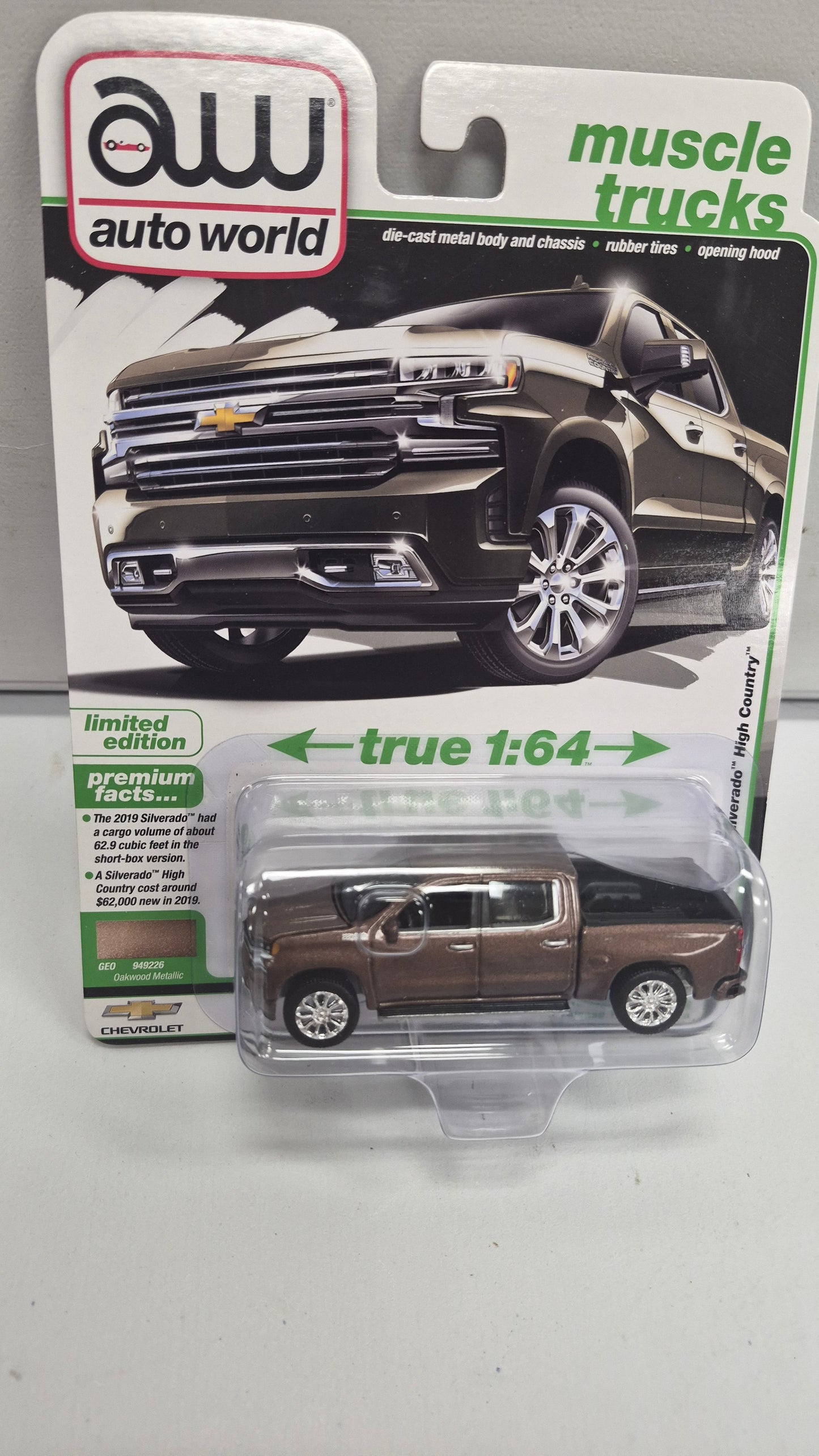 2019 Chevy Silverado High County (Oakwood Metallic)