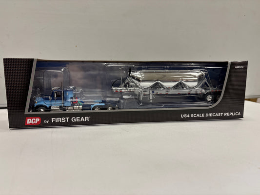 GMC General w/ flat top sleeper & Heil 3 Drop Pneumatic Trailer 60-1924