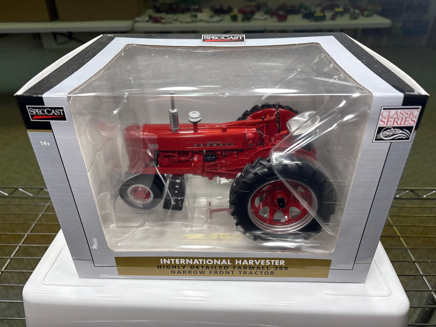 International Harvester Farmall 300 Narrow Front Tractor