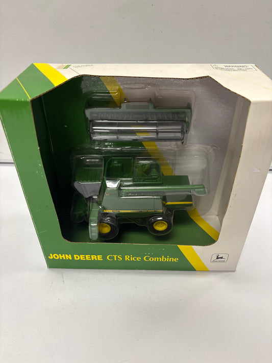 John Deere CTS Rice Combine