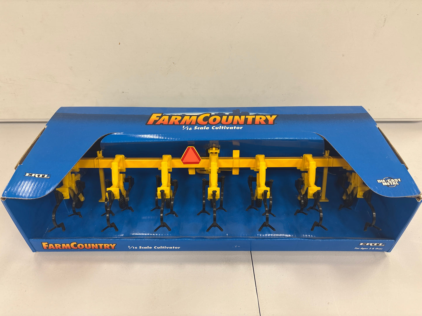 Cultivator 1/16 scale