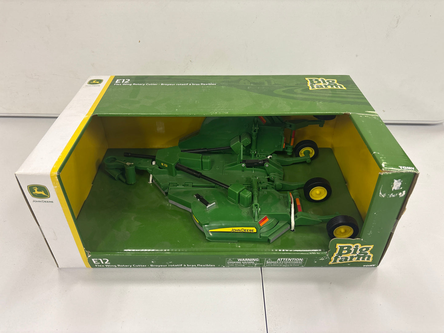 E12 Flex Wing Rotary Cutter