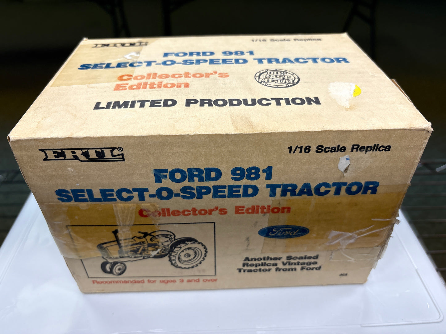 Ford 981 Select-O-Tractor