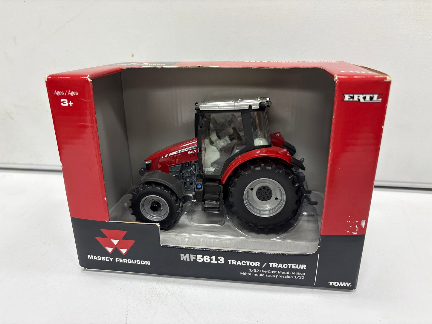 Massey Ferguson 5613 Tractor