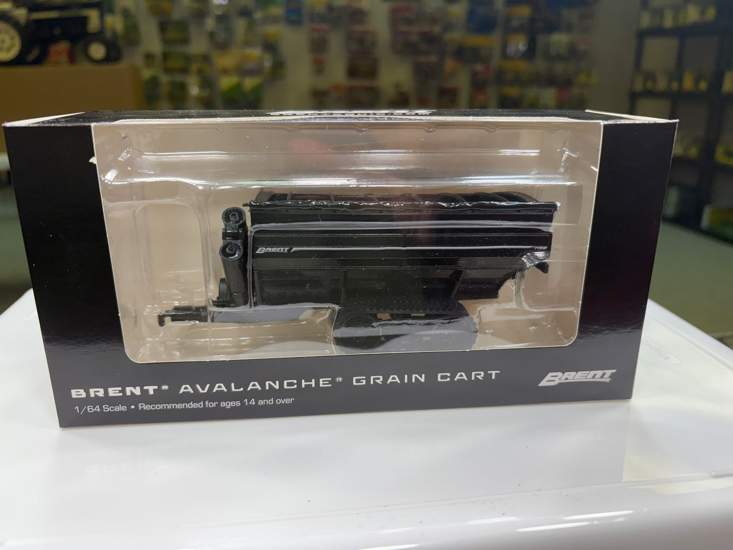 BRENT Avalanche Grain Cart w/trac