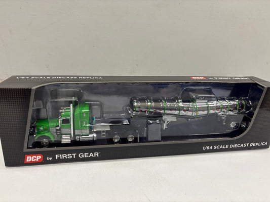 Peterbilt 389 & Polar Deep Drop Trailer DCP 60-1934