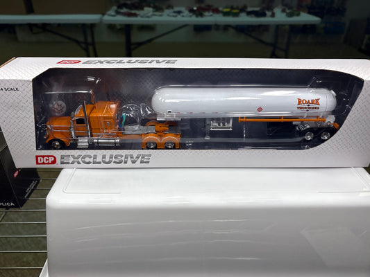 Peterbilt Model 389 with Mississippi LP Tanker 60-1917