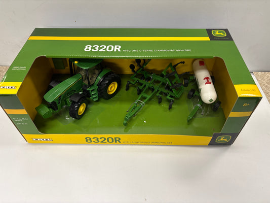 John Deere 830R w/Anhydrous Ammonia Set