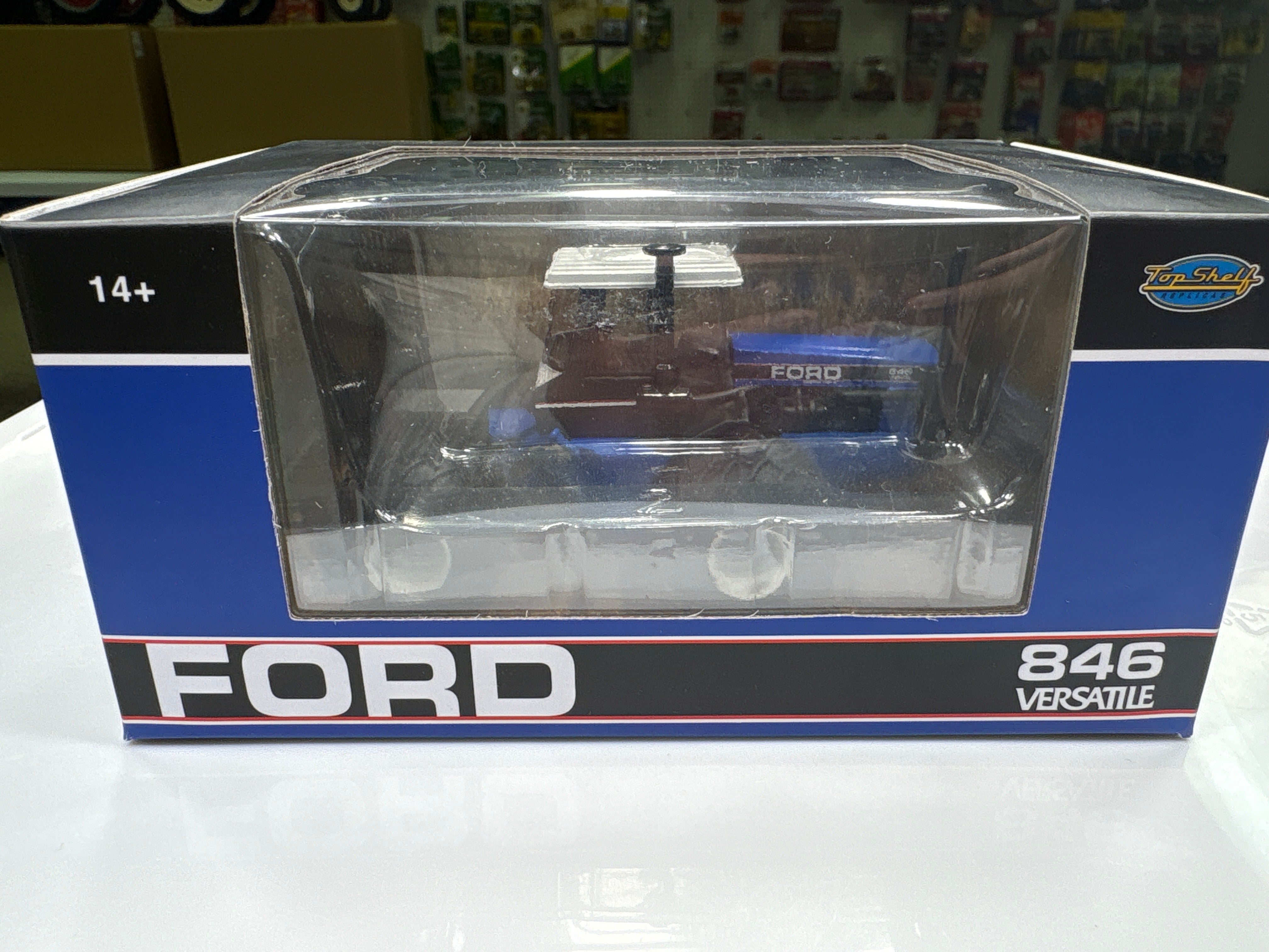 1/64 Ford 846 Tractor w/Duals – Mast Farm Toys