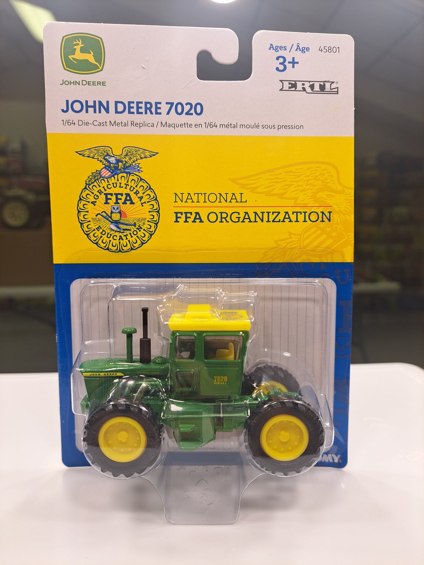 John Deere 7020