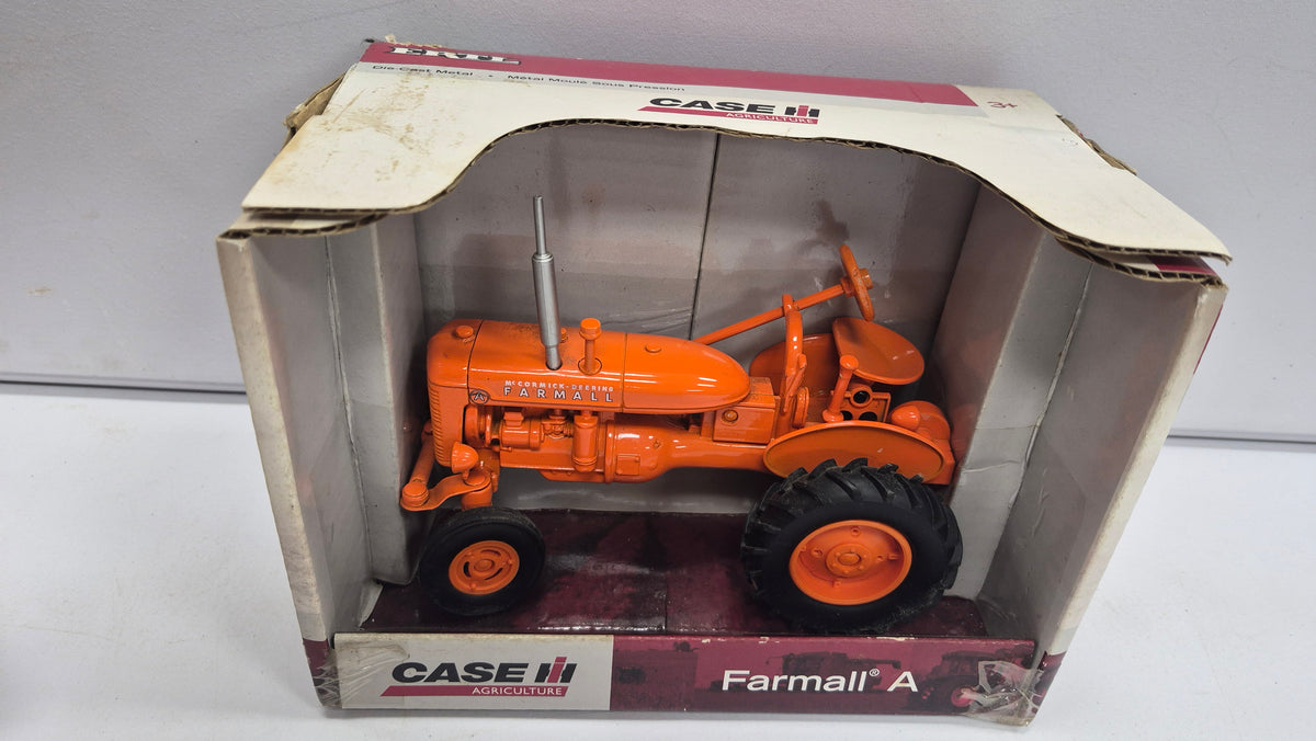 CASE IH Farmall A Tractor