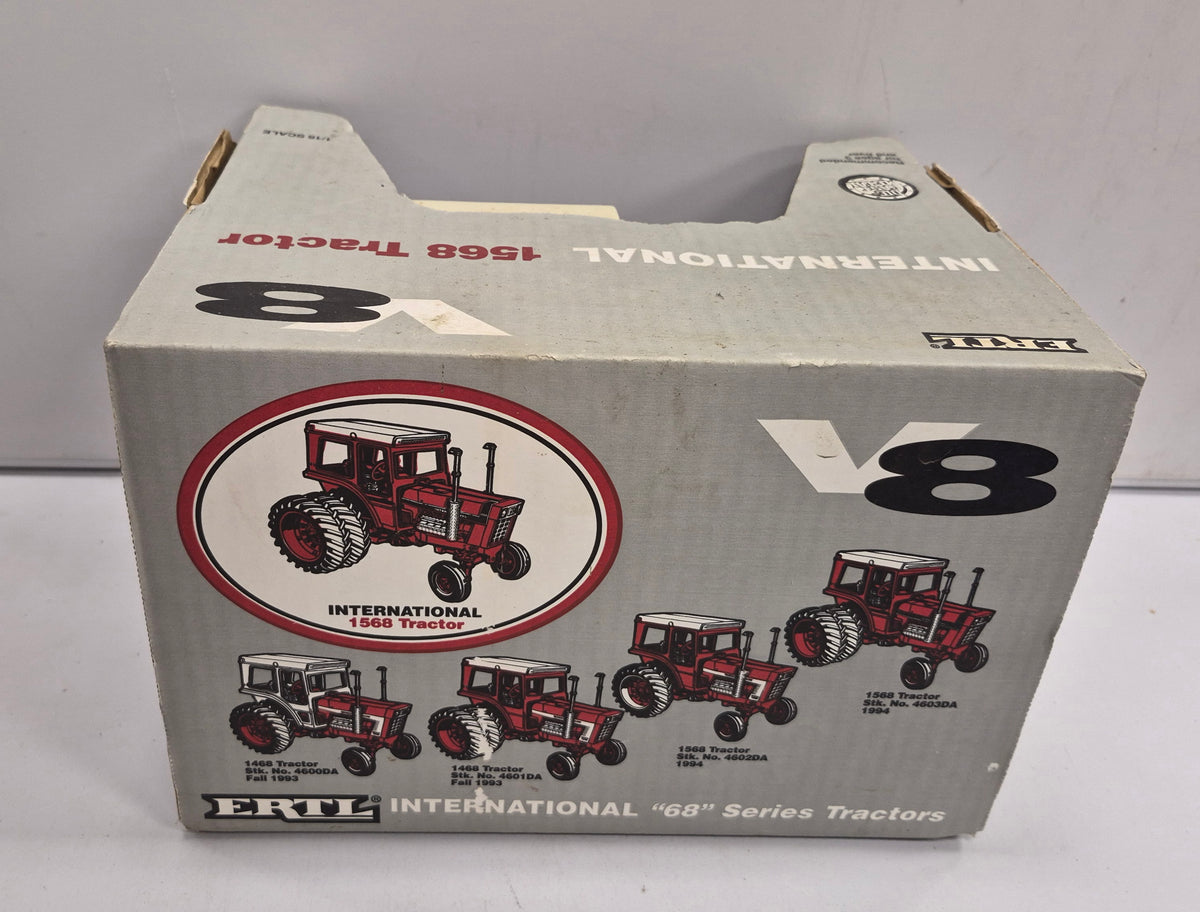 International 1568 Tractor V8