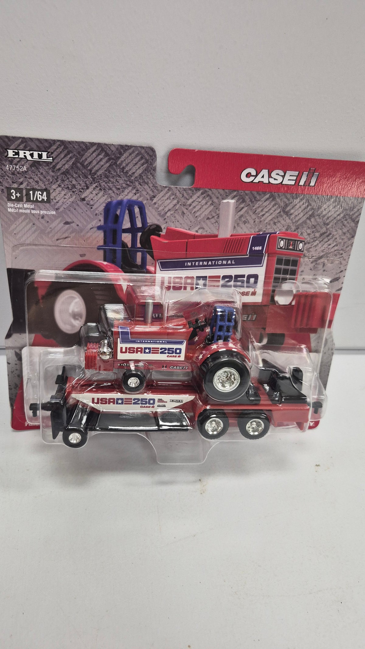 CASE IH USA 250 Puller Tractor and Sled